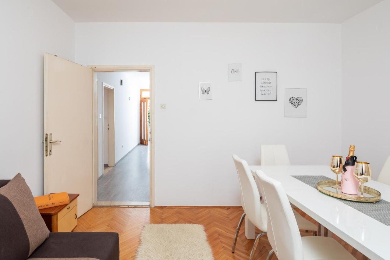 Seaside Apartment Blue Dugi Rat Exterior photo