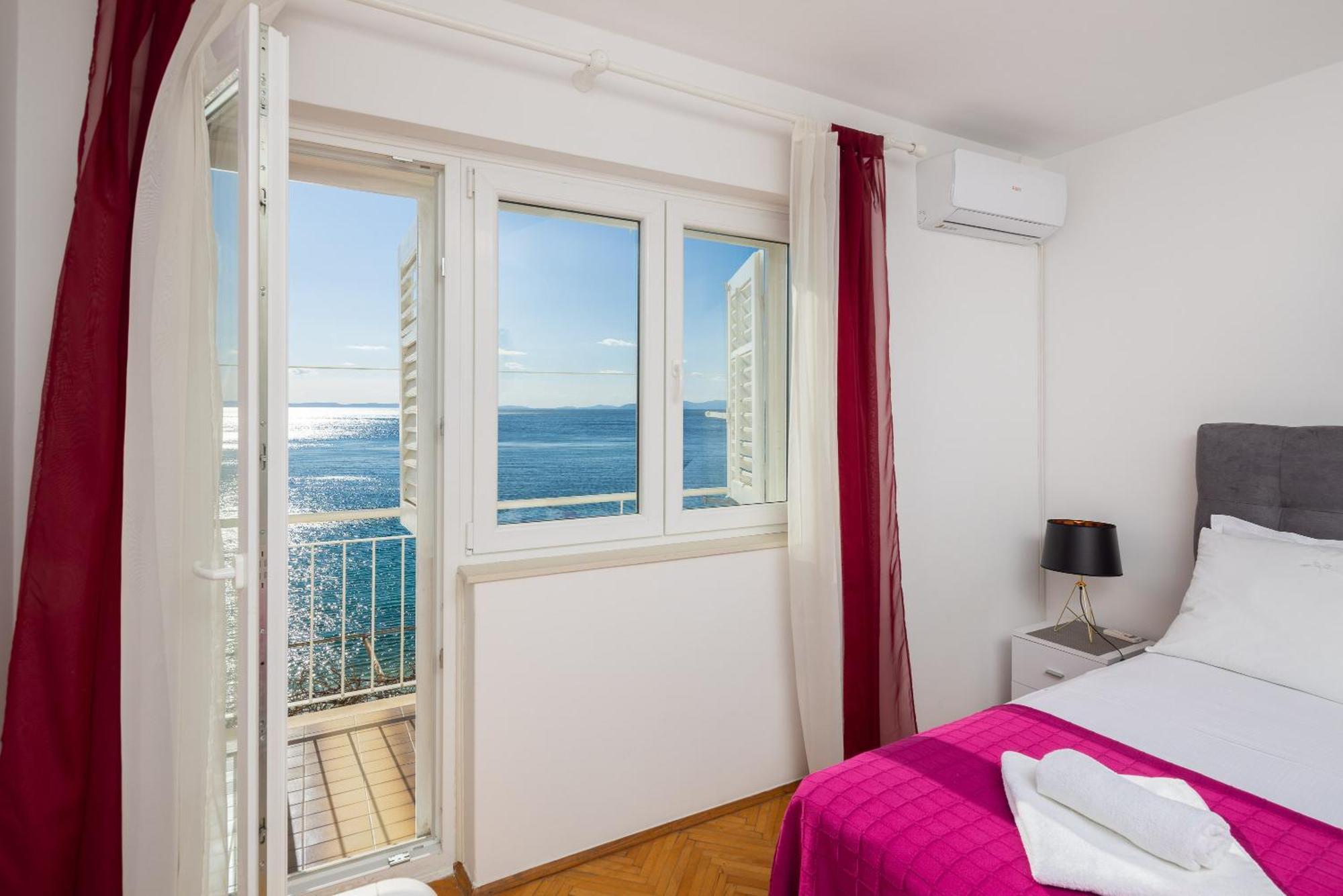 Seaside Apartment Blue Dugi Rat Exterior photo